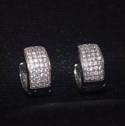 Par de Brincos Ice - banho a 10 milésimos de ouro ou prata, cravejados a mão. - ICE BRO JOIAS