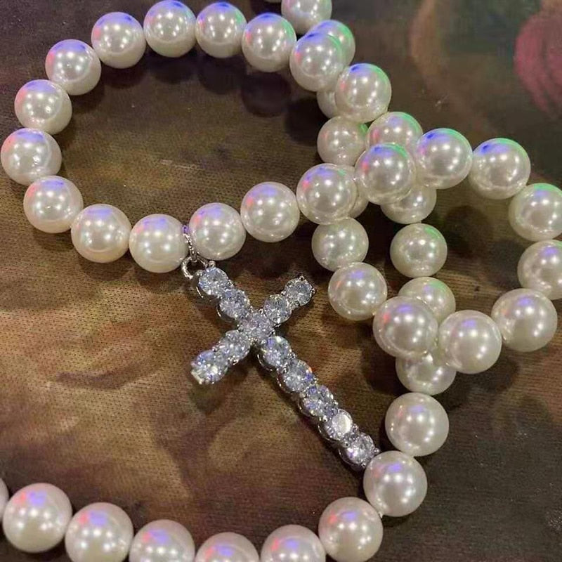 Corrente Pérolas com Pingente Cruz - ICE BRO JOIAS