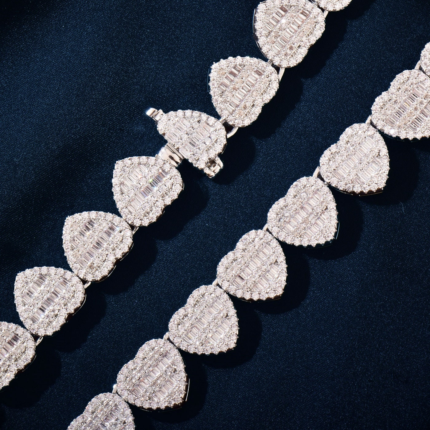 Corrente Ice 12mm Cravejado Coração - Peça Premium (resistente à água) - ICE BRO JOIAS