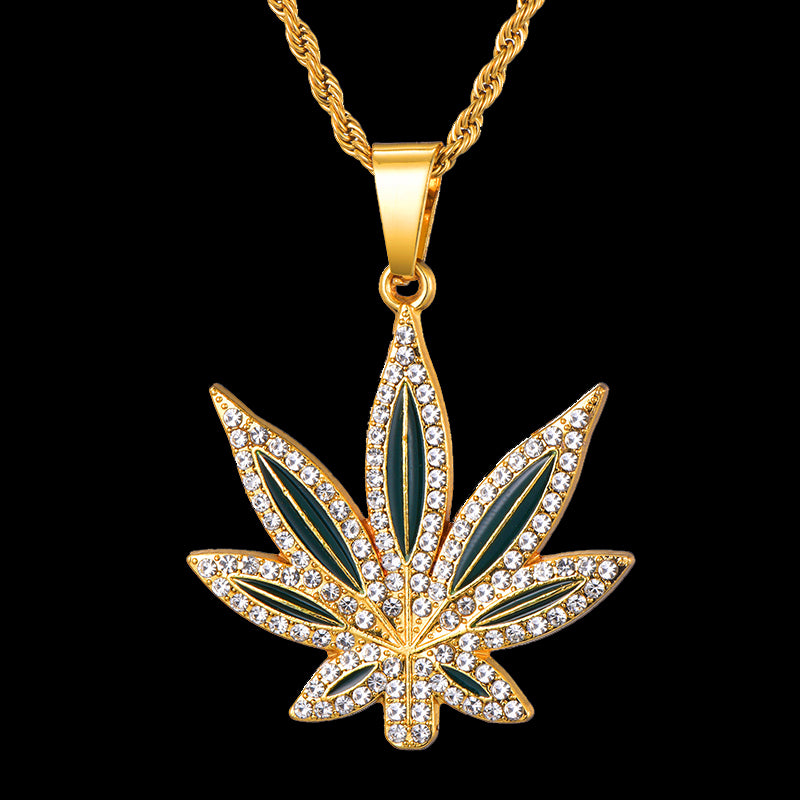 Pingente Cravejado ICE de Folha Verde, com Corrente Rope de brinde!