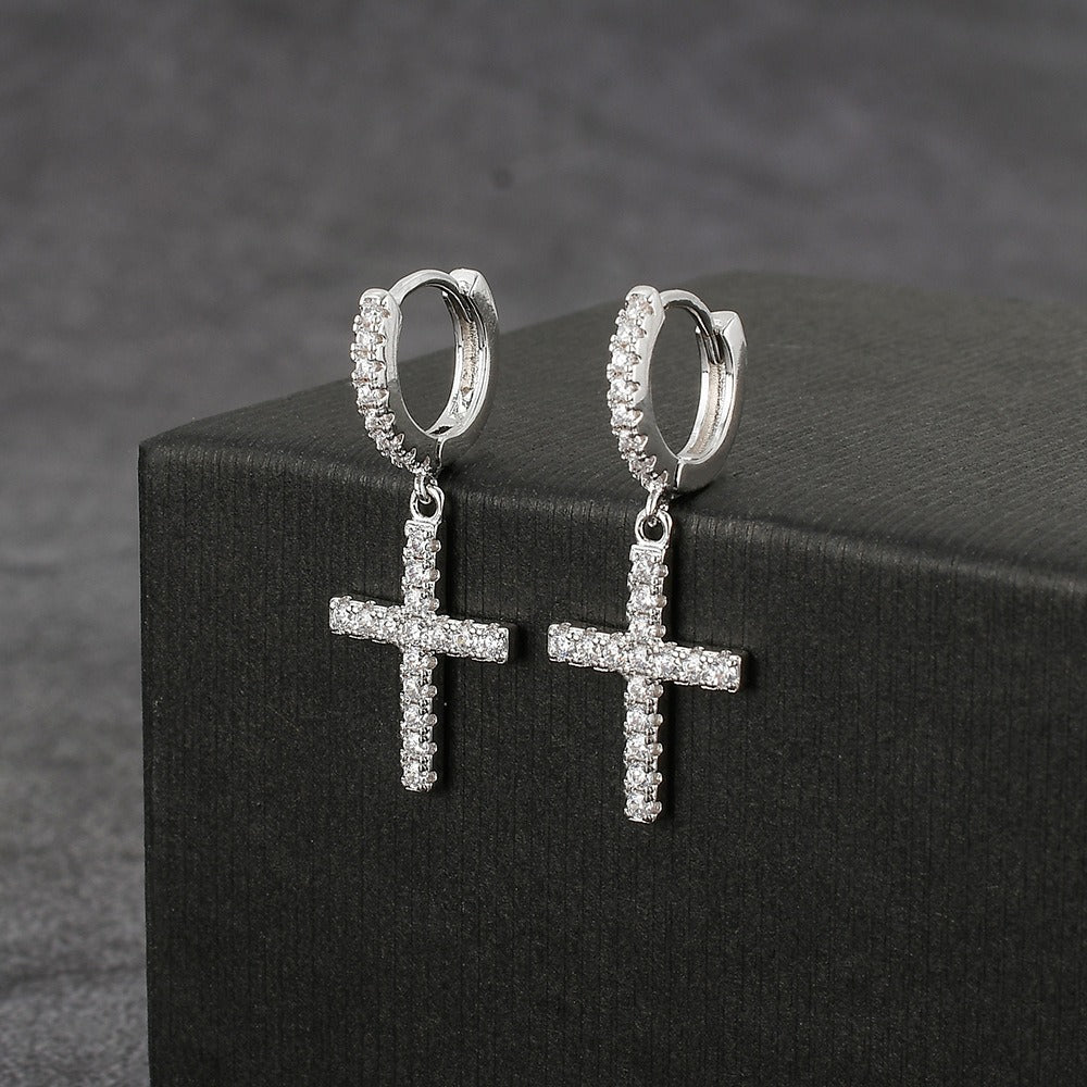 Par de Brincos Ice - banho a 10 milésimos de ouro ou prata, cravejados a mão. - ICE BRO JOIAS