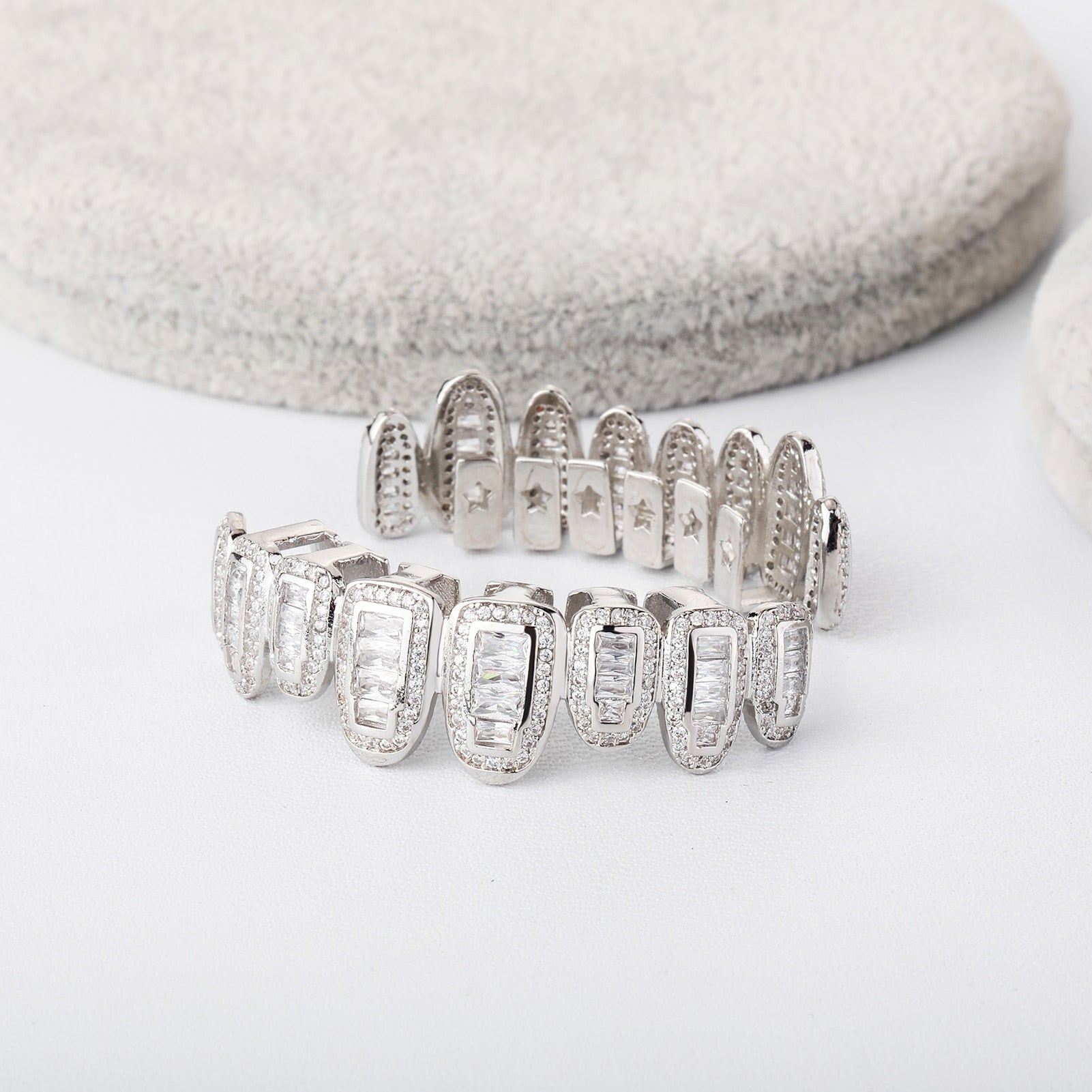 Grillz Luxo Cravejado ICE - com Molde de Silicone para ajustar - ICE BRO JOIAS